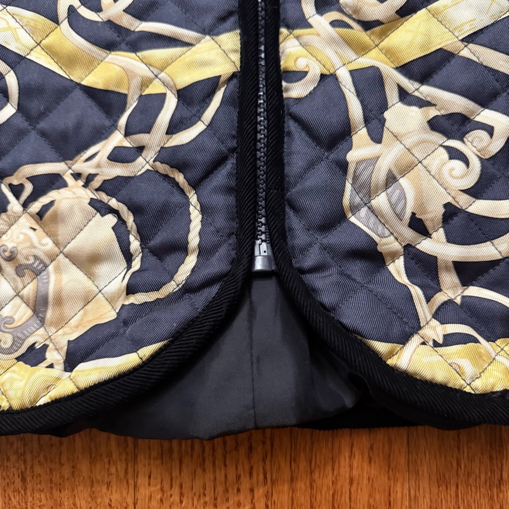 J. Mclaughlin Equestrian Chain Pattern Silk Quilt… - image 7